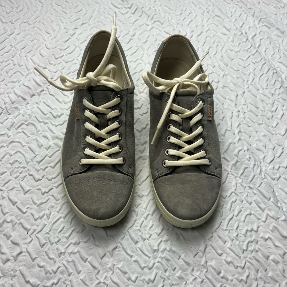 ECCO Gray Removable Insole Comfort Soft 7 Round Toe Lace-Up Leather Sneakers - Picture 2 of 10